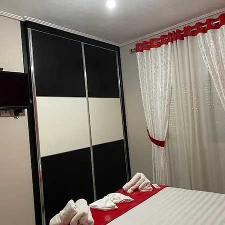 Vila Sinani Sarandë Exterior foto