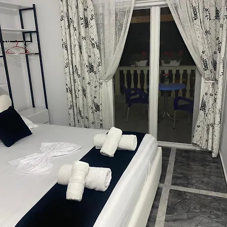 Vila Sinani Sarandë Exterior foto